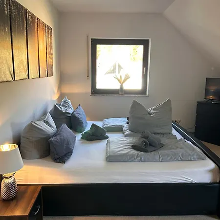 Am Park Apartment *